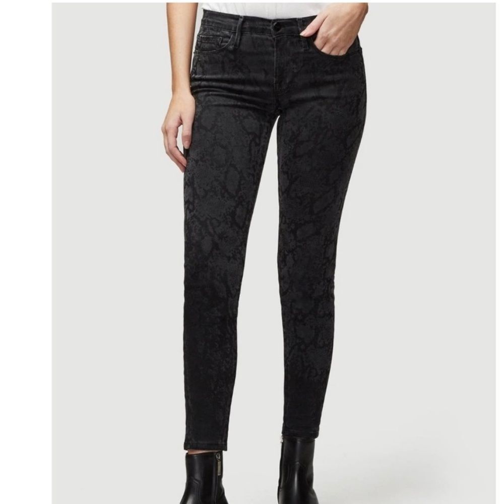 Frame Le Skinny snake print jeans in tonal python women’s size 28